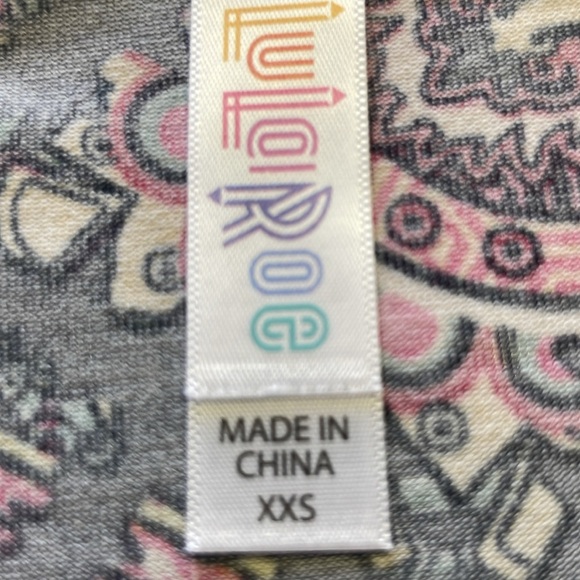 LulaRoe Paisley Printed Perfect T High Low Top-#0186 - Picture 11 of 12